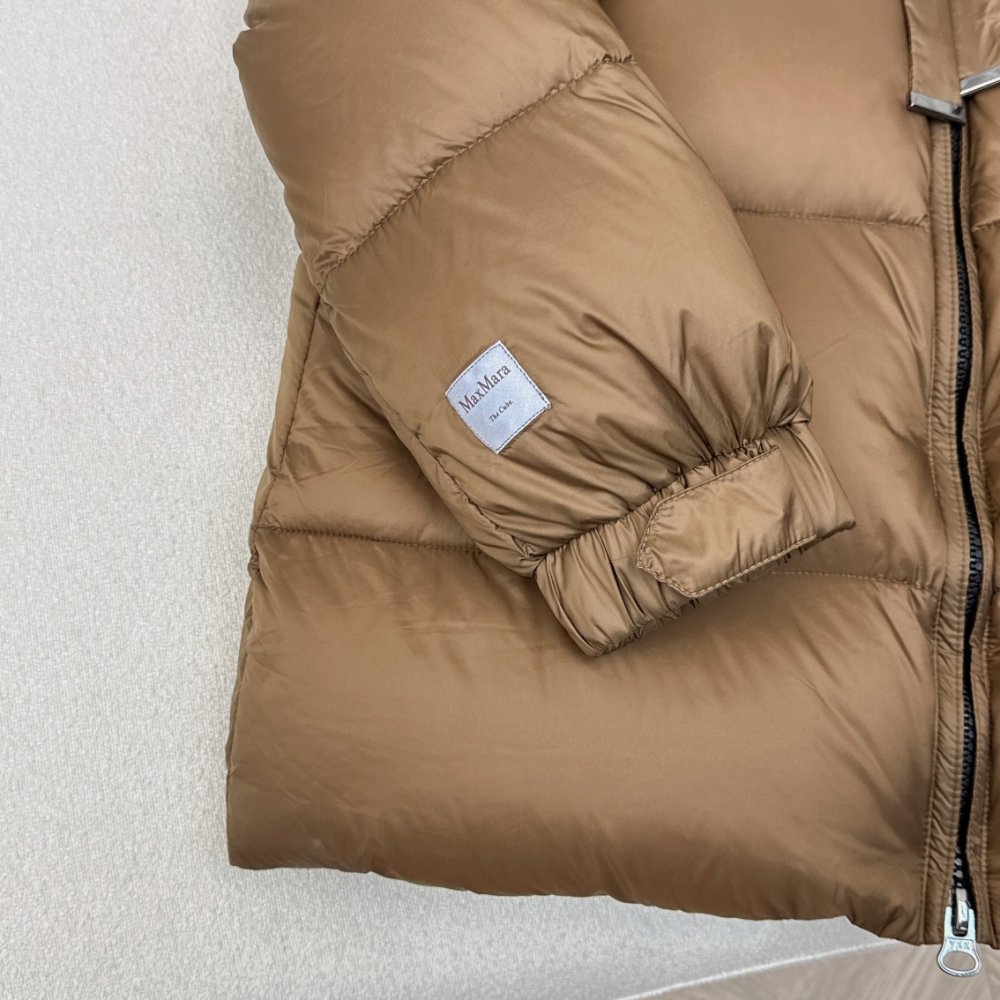 Куртка пуховик средней длины с капюшоном фото 6