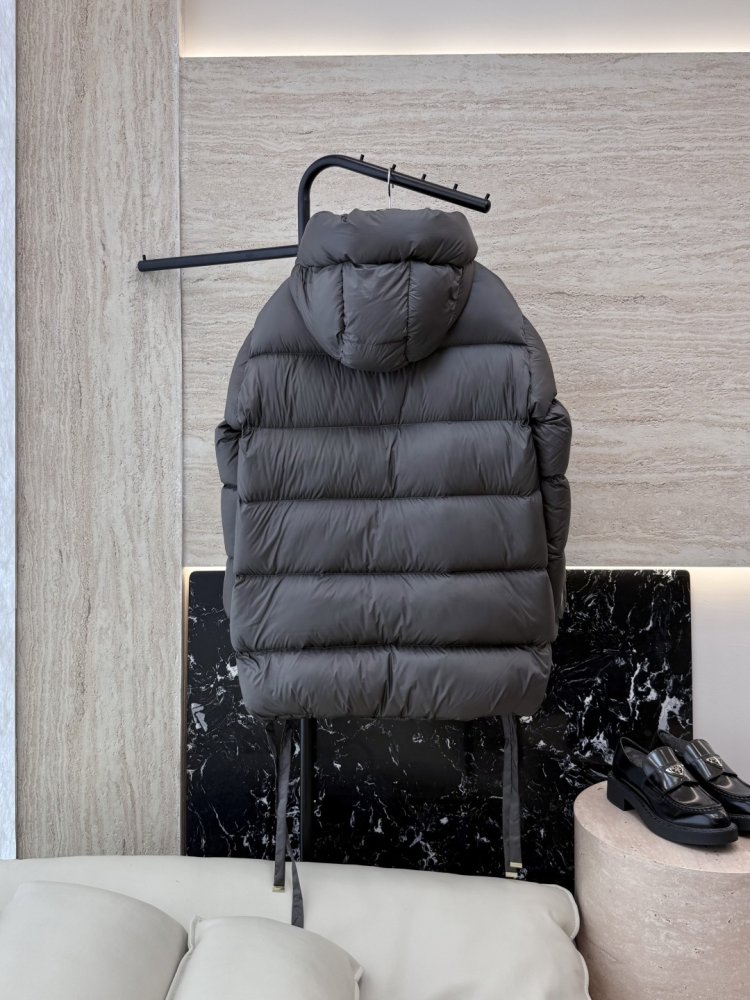 Куртка пуховик средней длины фото 2