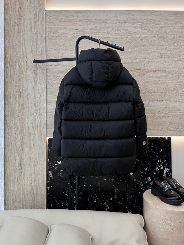 Куртка пуховик средней длины фото 2