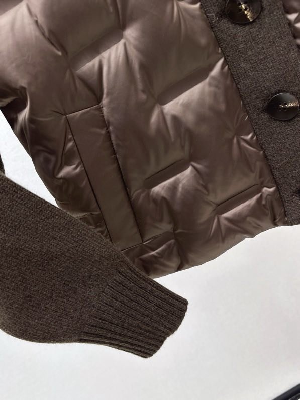 Куртка пуховик женская с кашемировыми рукавами фото 9