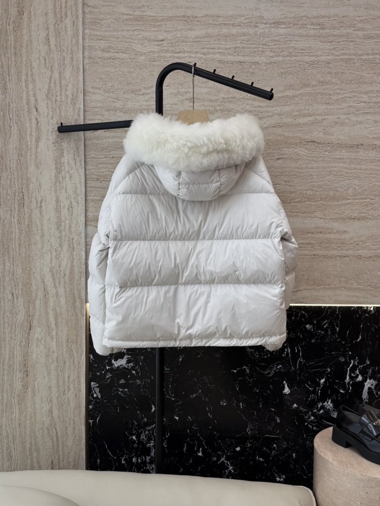 Куртка пуховик женская с меховым воротником фото 2