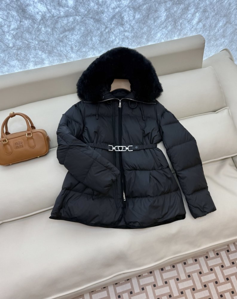 Куртка пуховик женская с меховым воротником фото 3