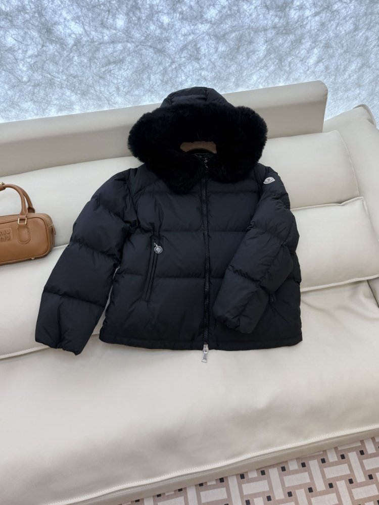 Куртка пуховик женская с меховым воротником фото 3