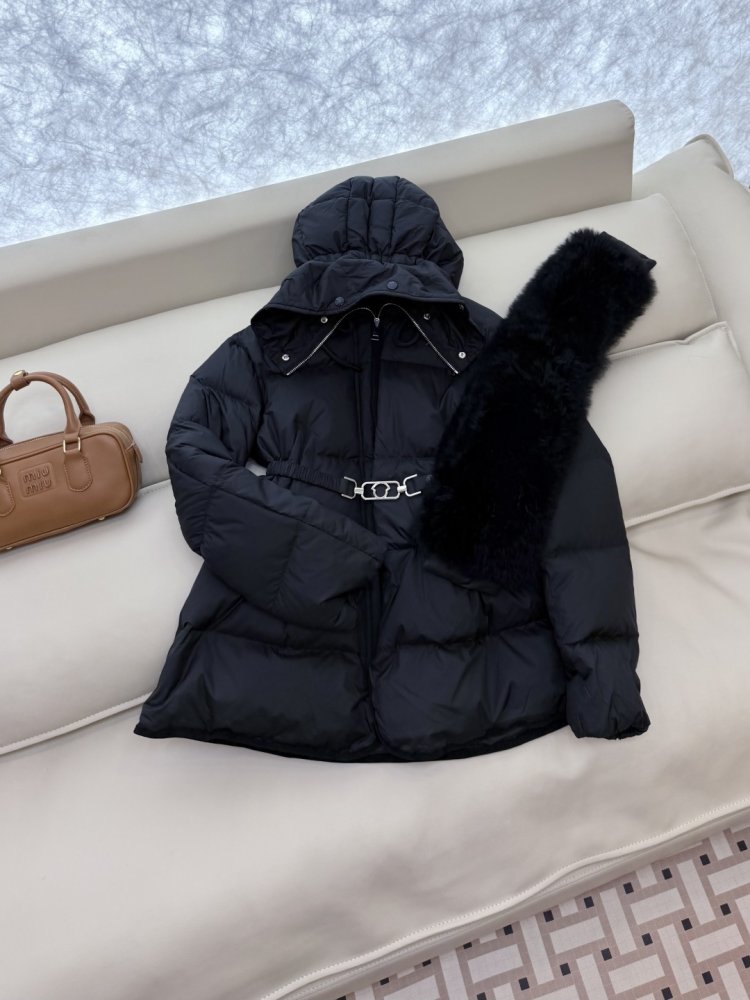 Куртка пуховик женская с меховым воротником фото 4