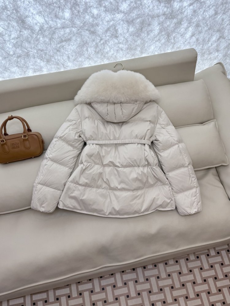 Куртка пуховик женская с меховым воротником фото 5