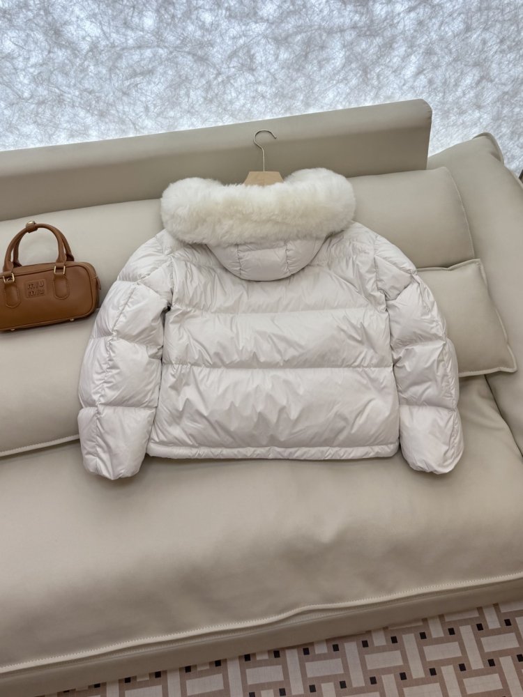 Куртка пуховик женская с меховым воротником фото 6