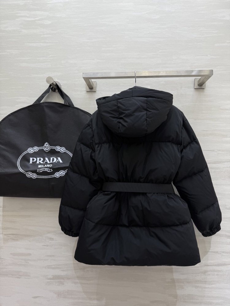 Куртка пуховик жіноча з сумкою на поясі фото 7