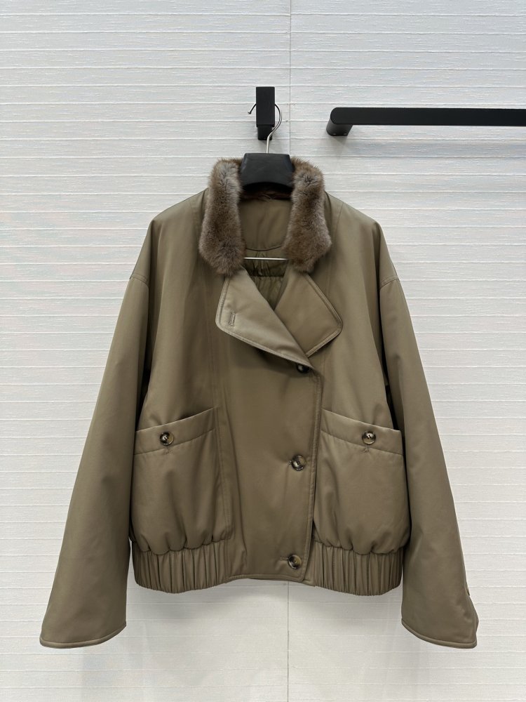 Куртка пуховик жіноча з коміром з лисячого хутра