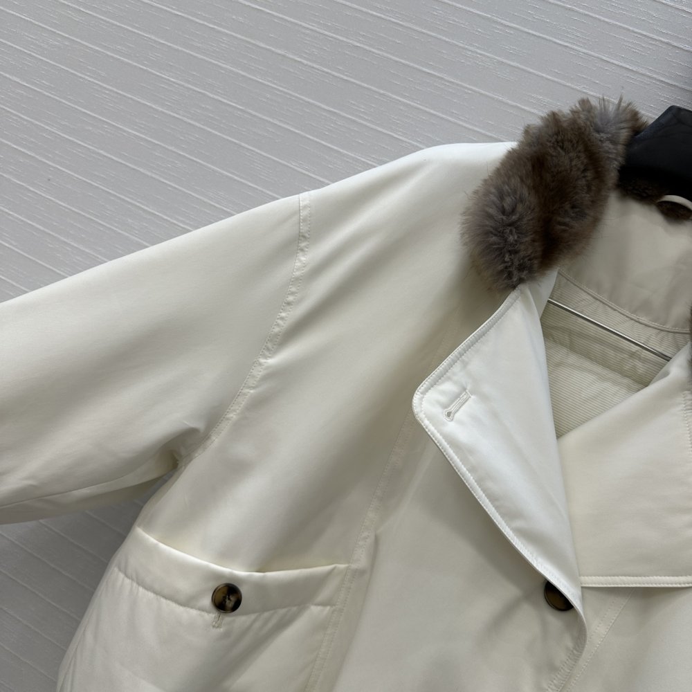 Куртка пуховик жіноча з коміром з лисячого хутра фото 3