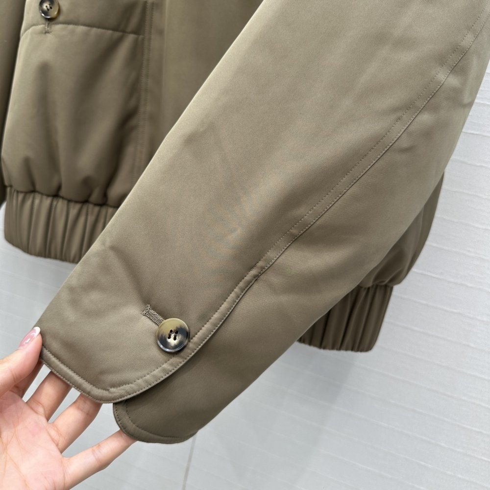 Куртка пуховик жіноча з коміром з лисячого хутра фото 6