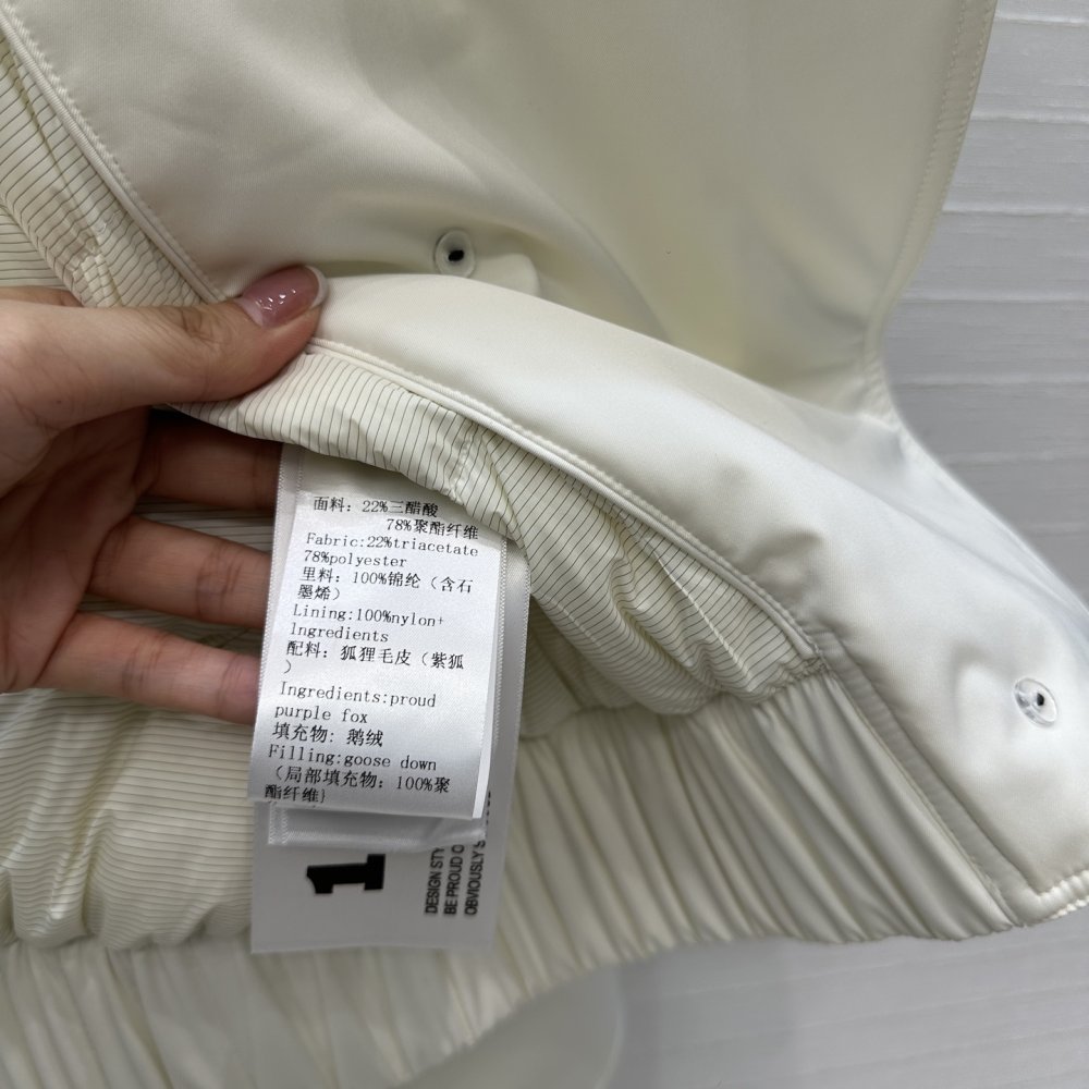 Куртка пуховик жіноча з коміром з лисячого хутра фото 7