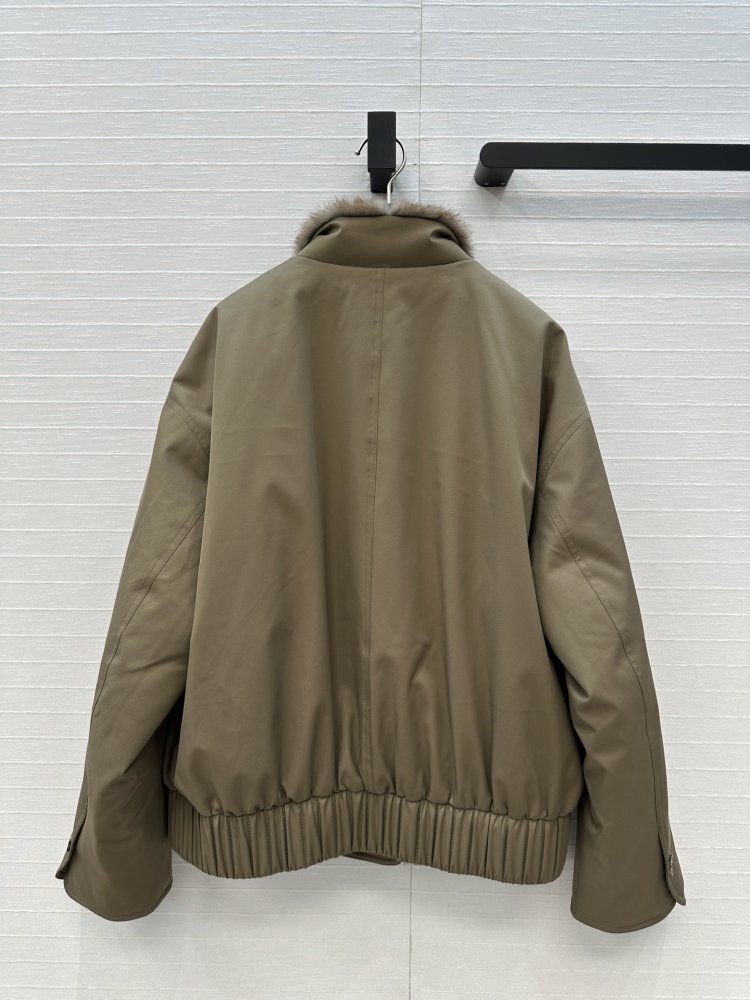 Куртка пуховик жіноча з коміром з лисячого хутра фото 9