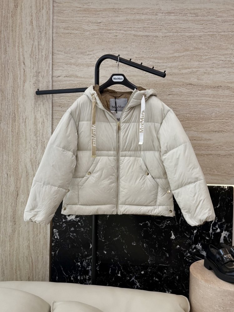 Куртка пуховик женская