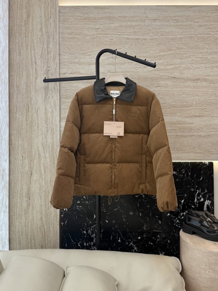 Куртка пуховик жіноча