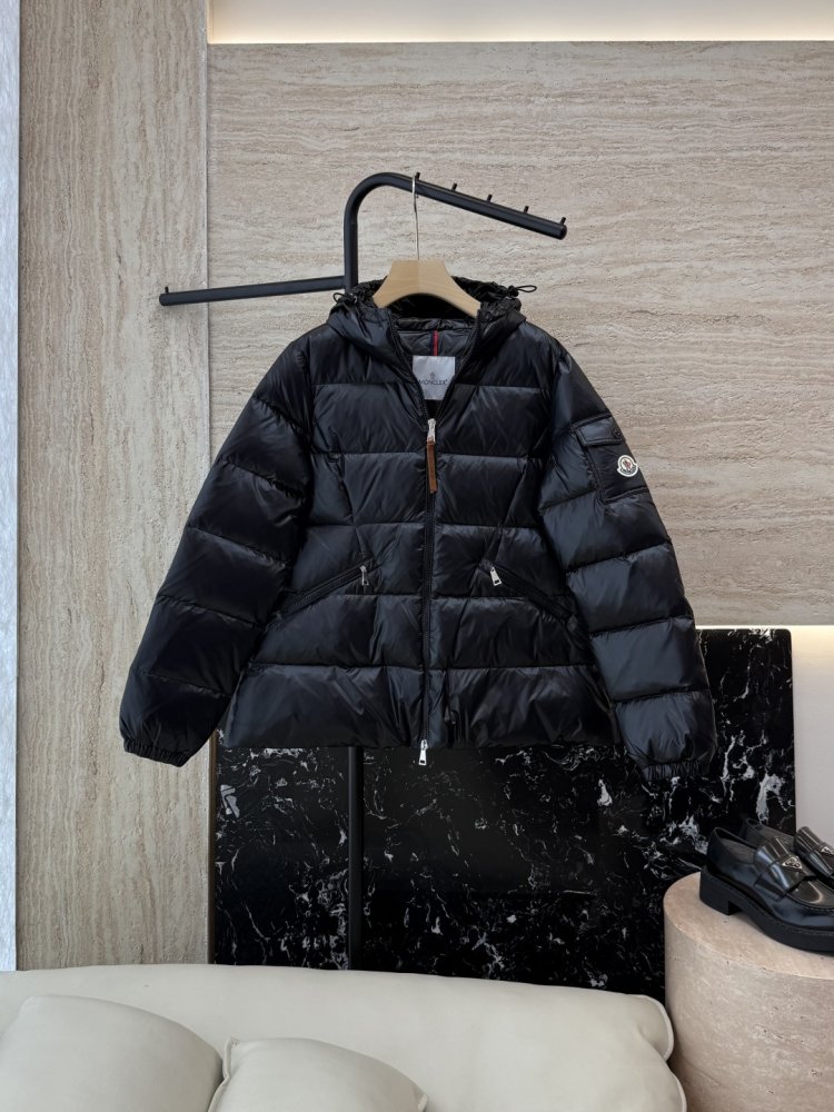 Куртка пуховик женская