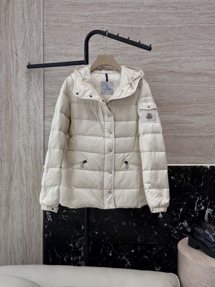 Куртка пуховик женская