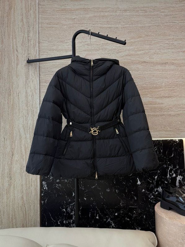 Куртка пуховик жіноча