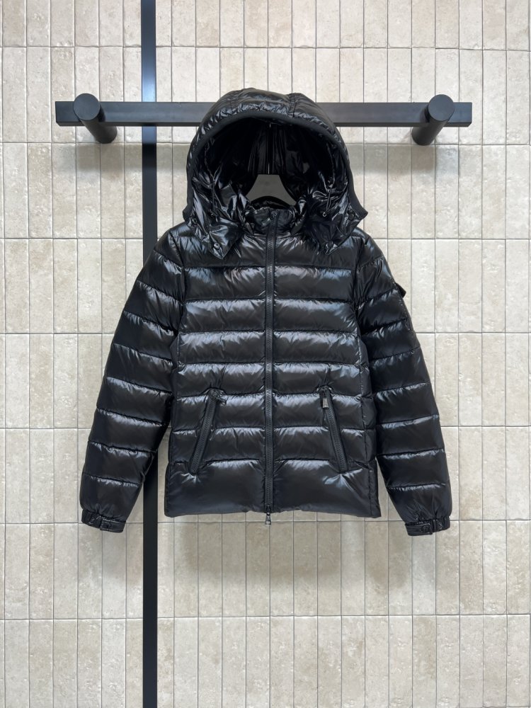 Куртка пуховик женская