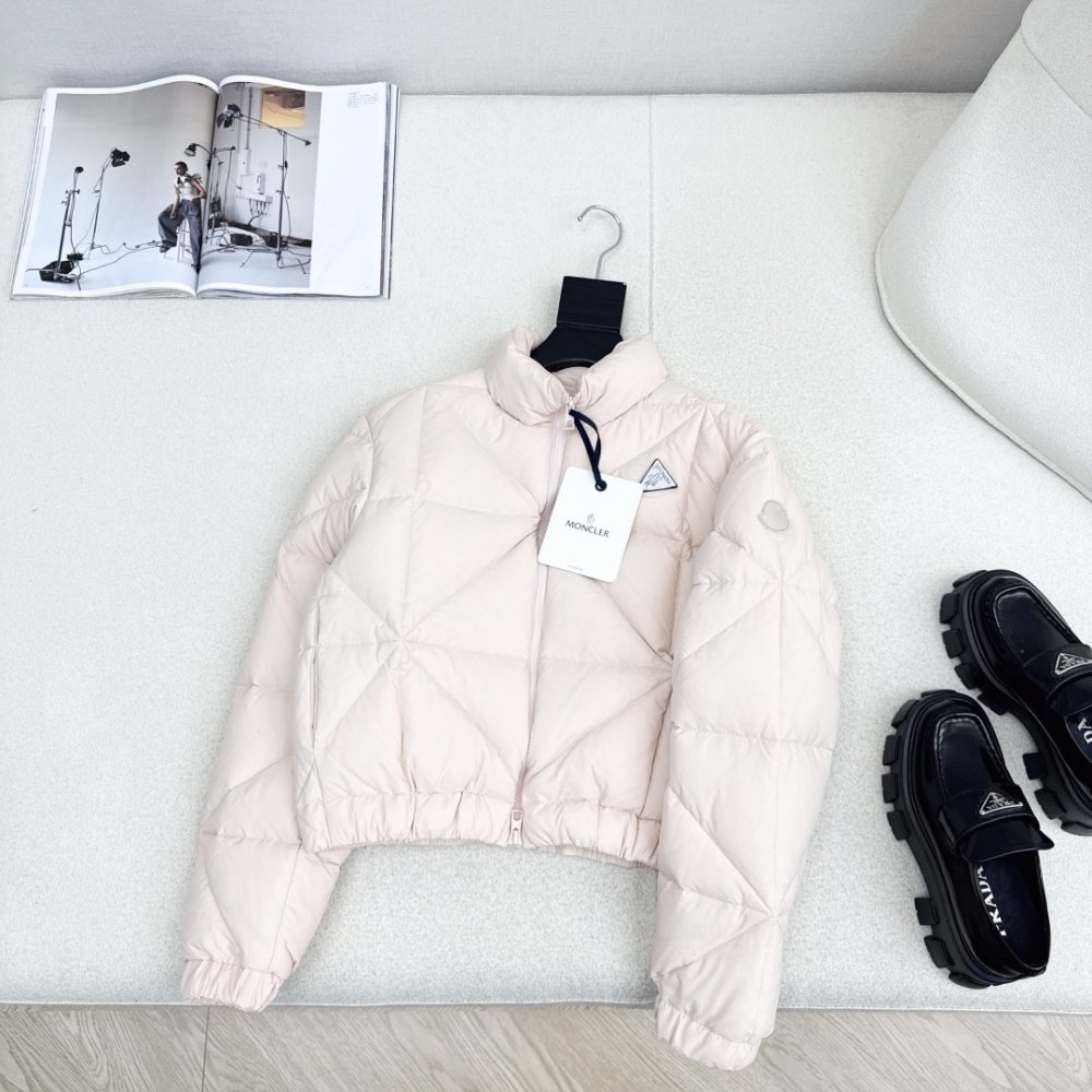 Куртка пуховик жіноча