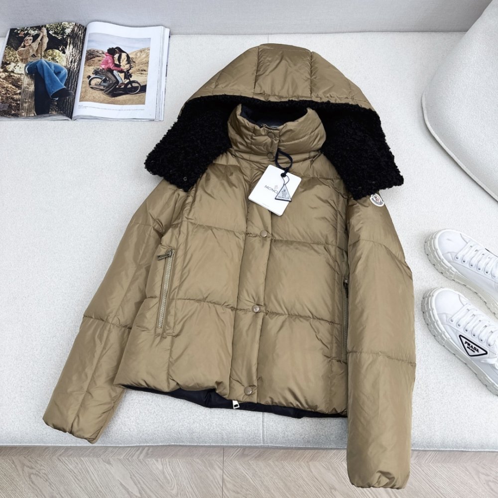 Куртка пуховик жіноча