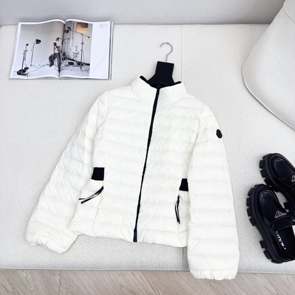 Куртка пуховик жіноча