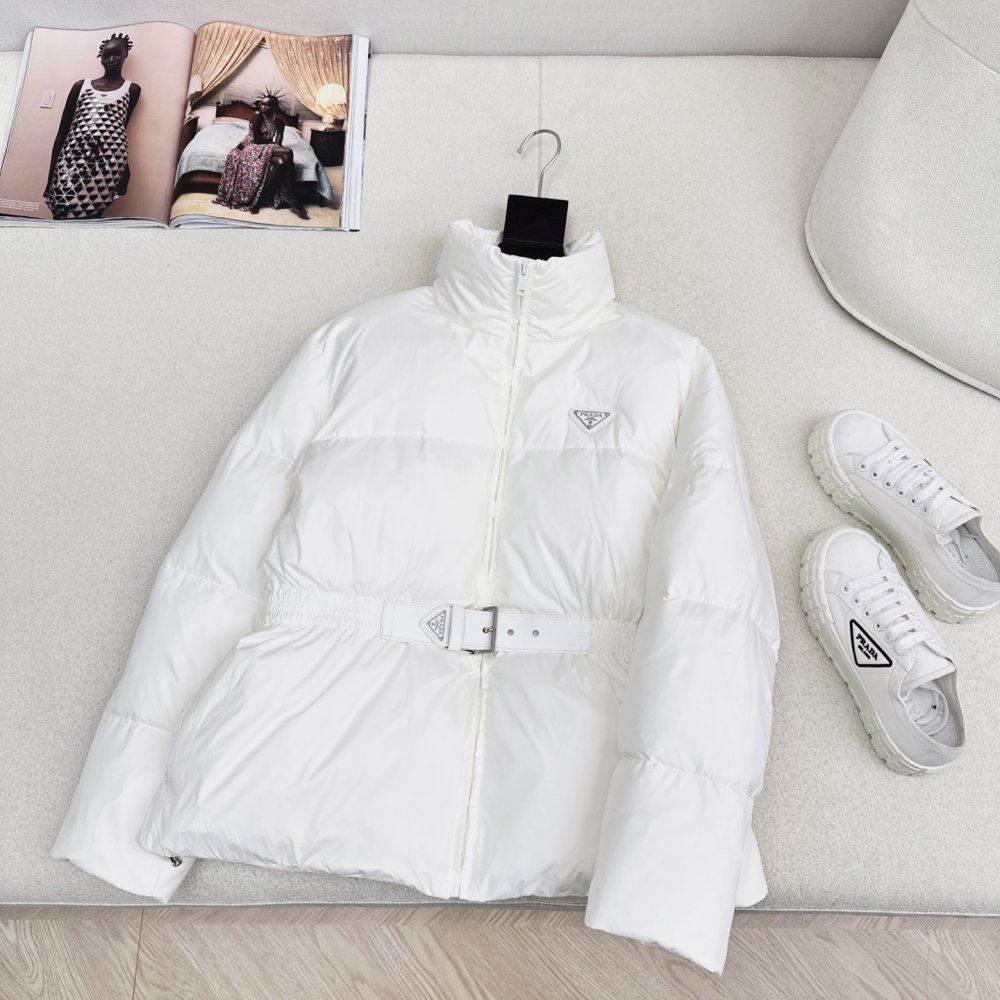 Куртка пуховик жіноча