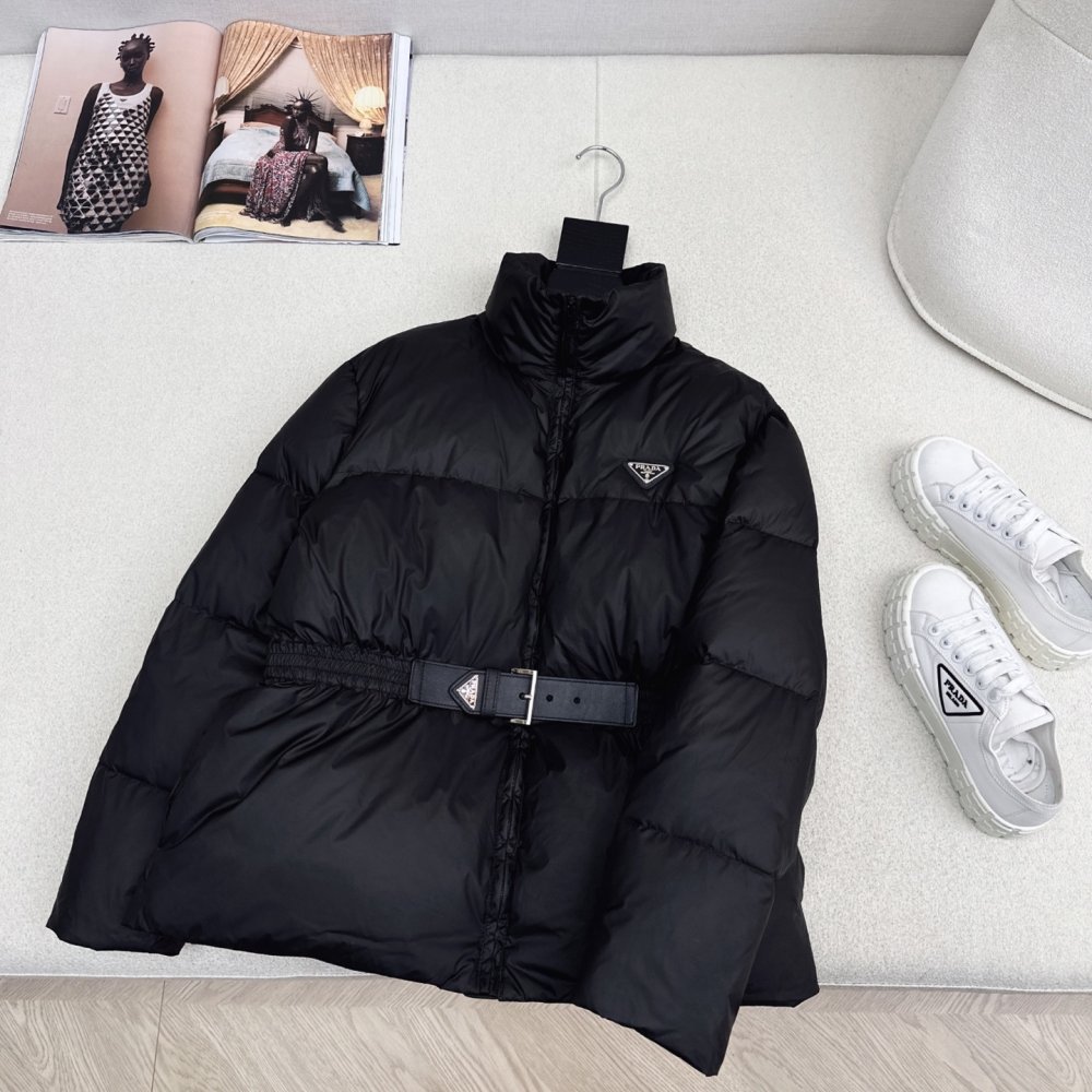 Куртка пуховик жіноча