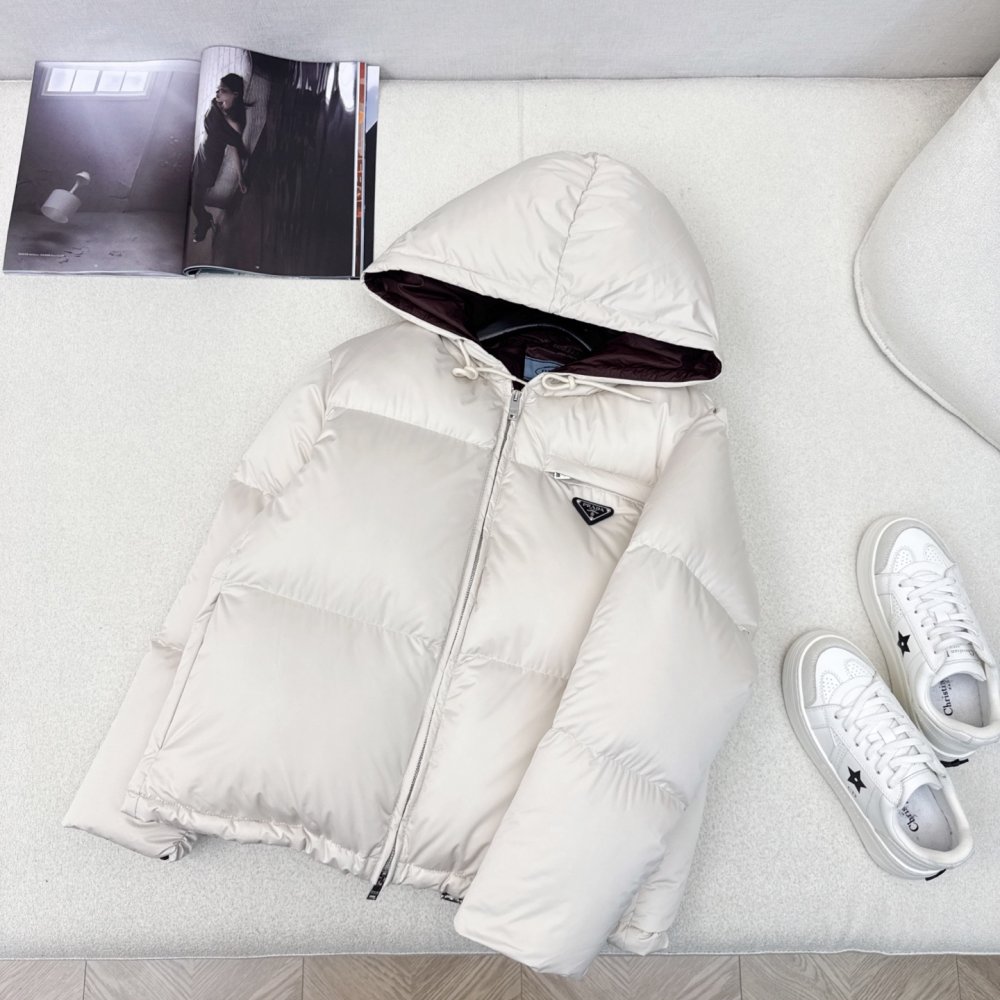 Куртка пуховик жіноча