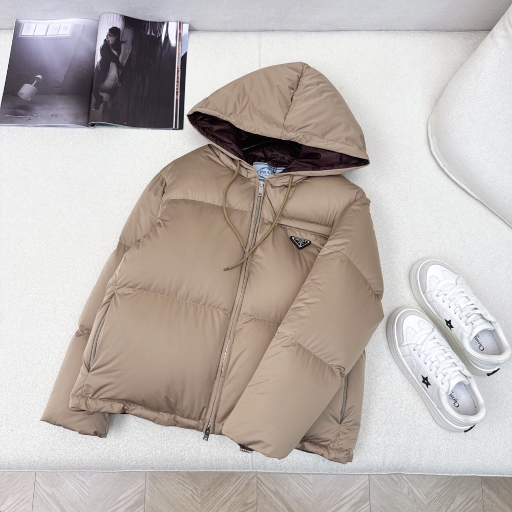 Куртка пуховик жіноча