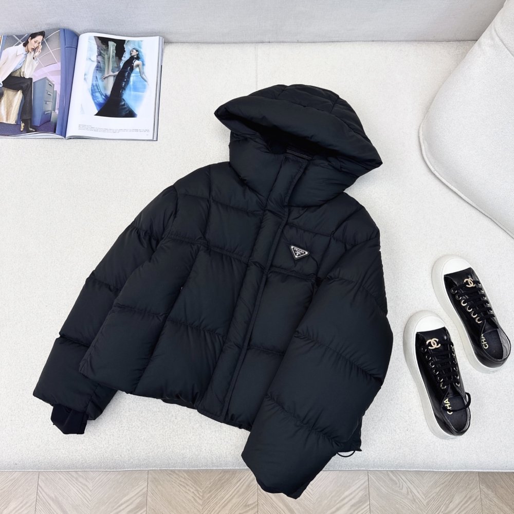 Куртка пуховик жіноча