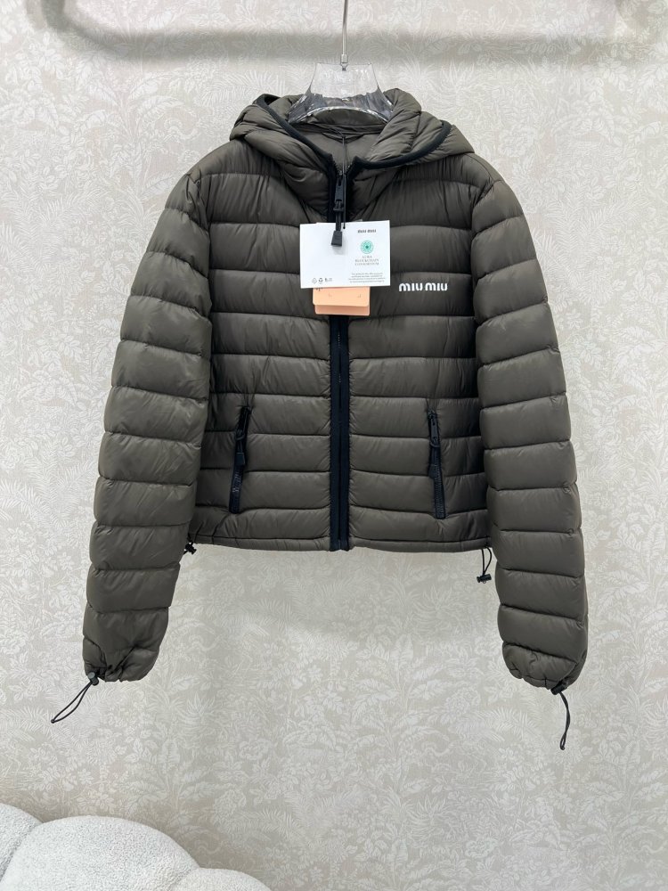 Куртка пуховик женская