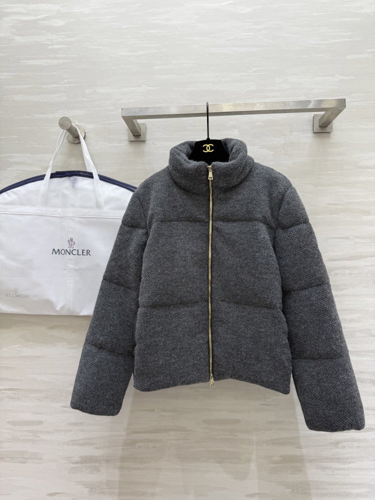 Куртка пуховик жіноча