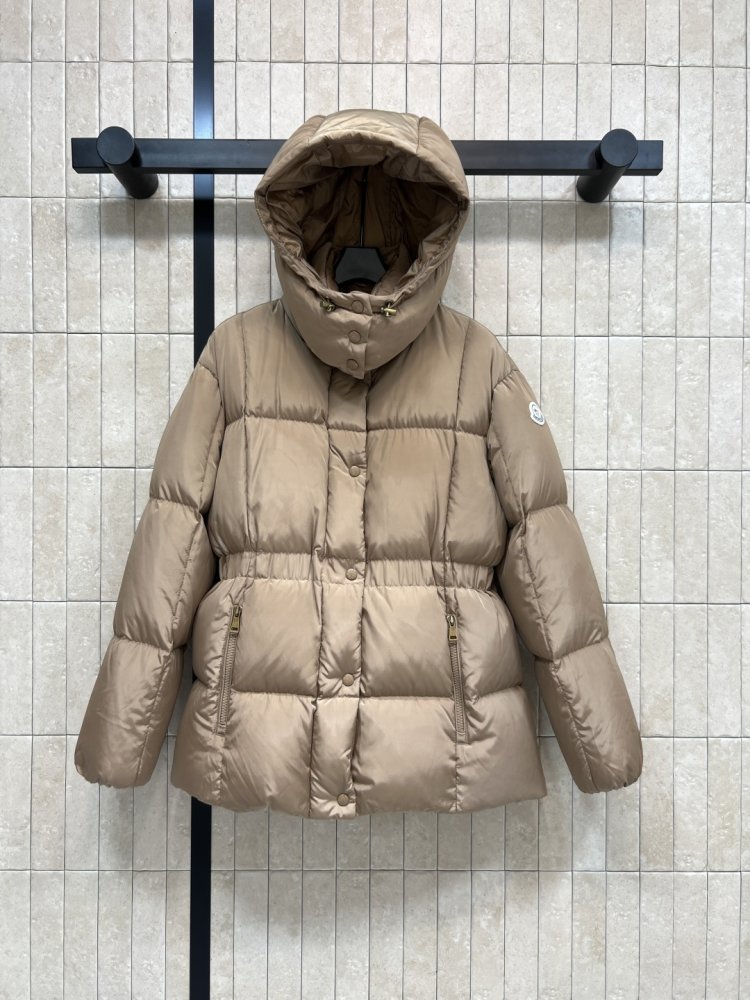 Куртка пуховик жіноча