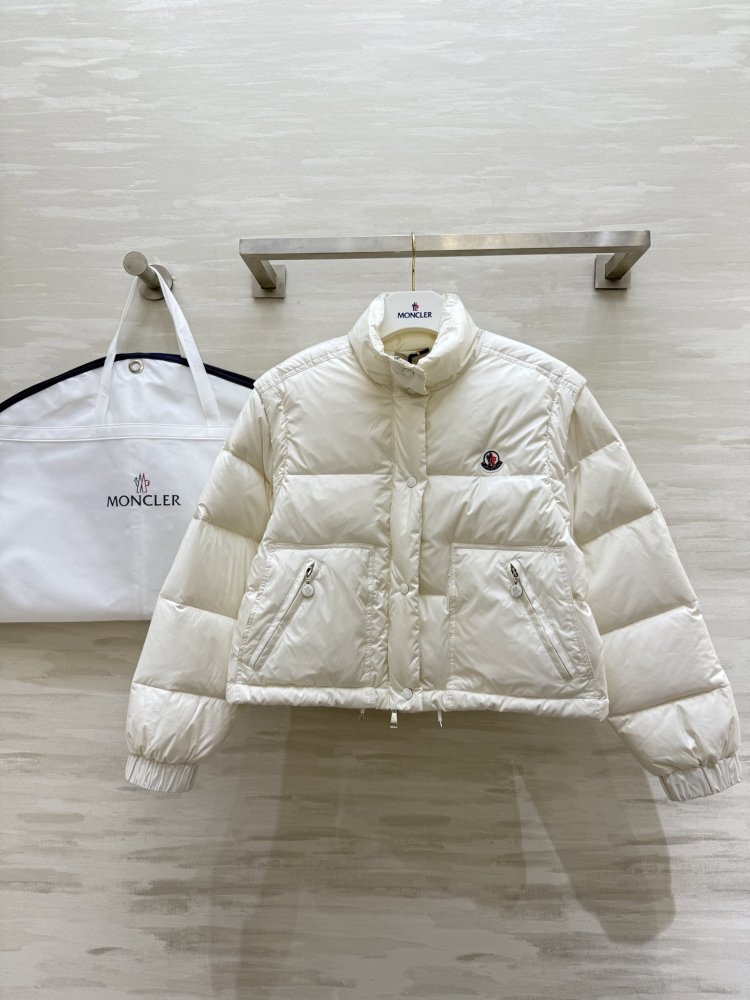 Куртка пуховик жіноча