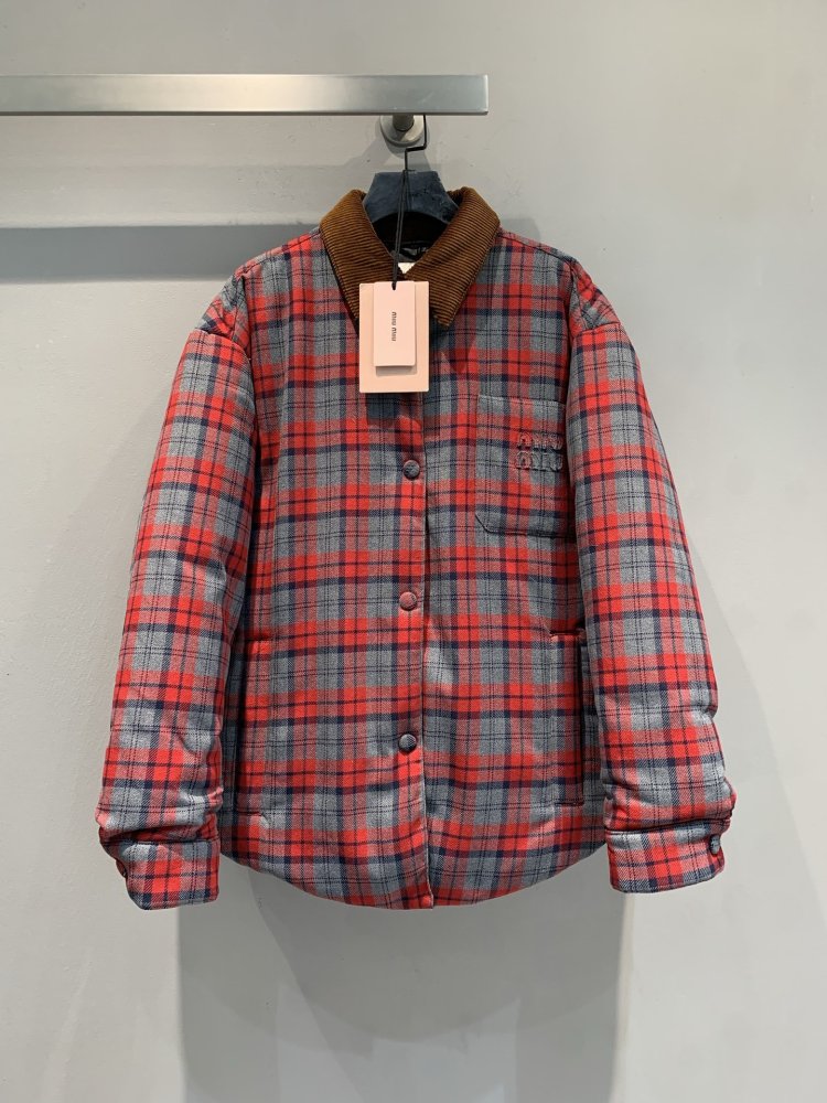 Куртка пуховик женская