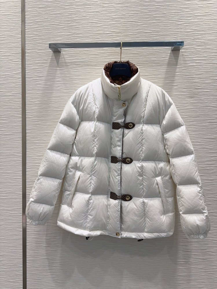 Куртка пуховик женская