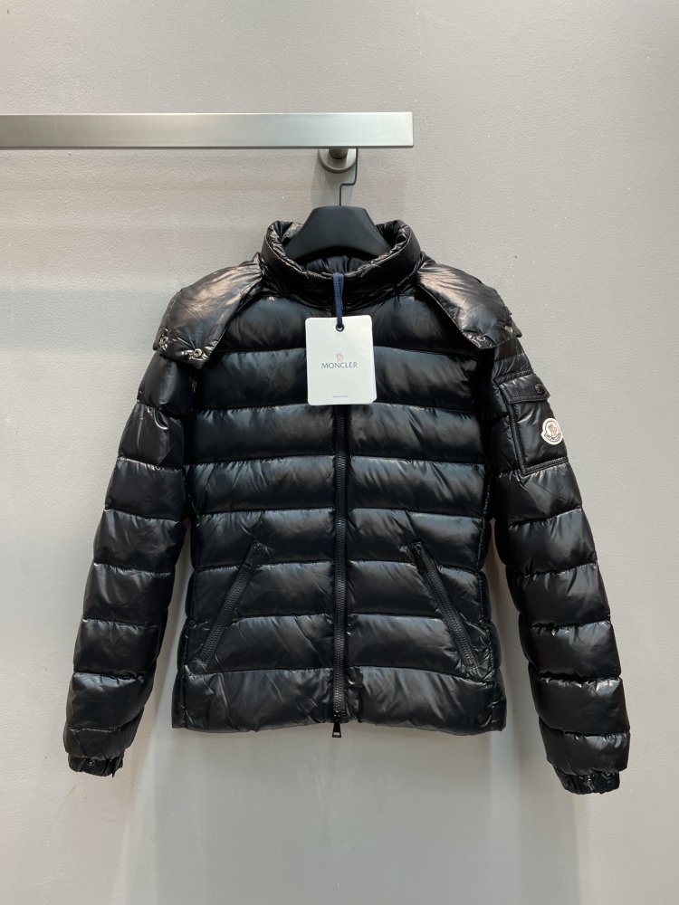 Куртка пуховик женская