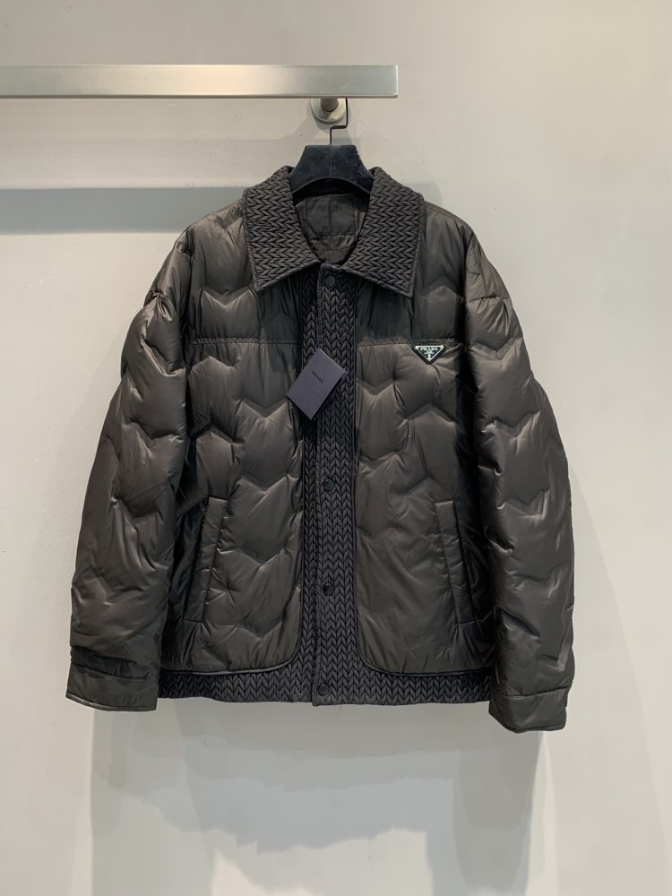 Куртка пуховик жіноча