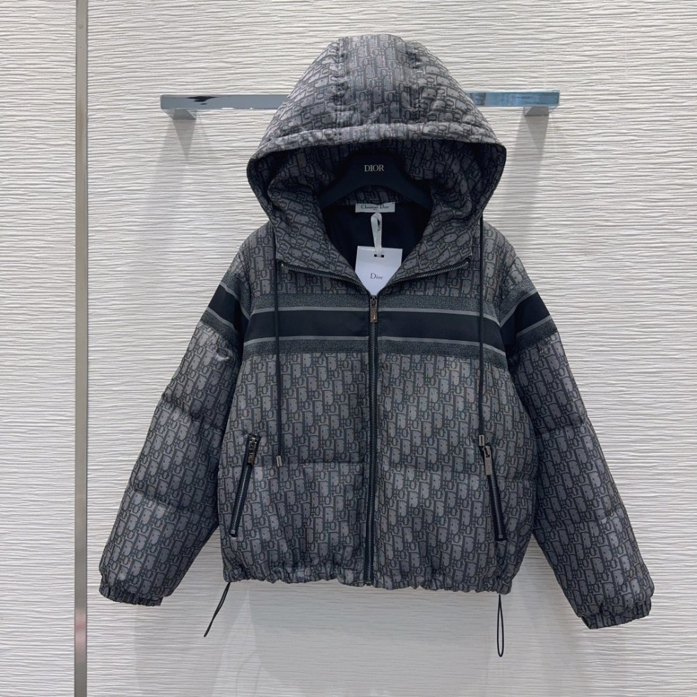 Куртка пуховик жіноча