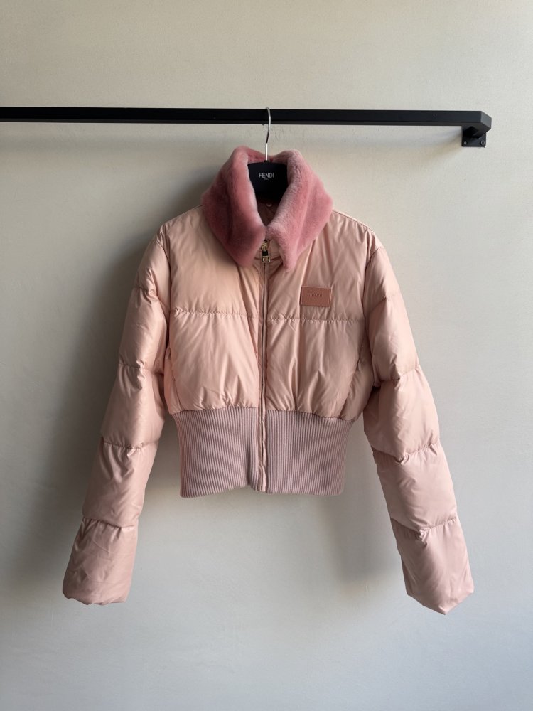 Куртка пуховик женская