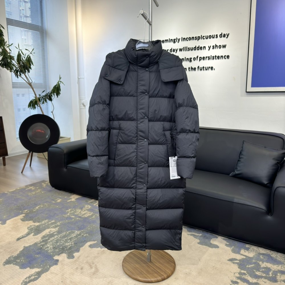 Куртка пуховик жіноча