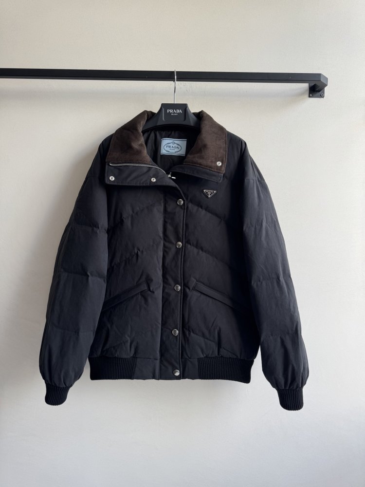 Куртка пуховик женская