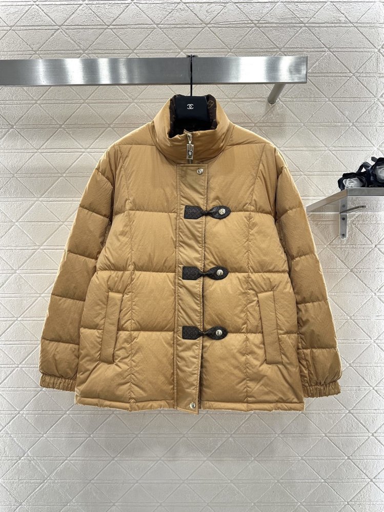 Куртка пуховик жіноча