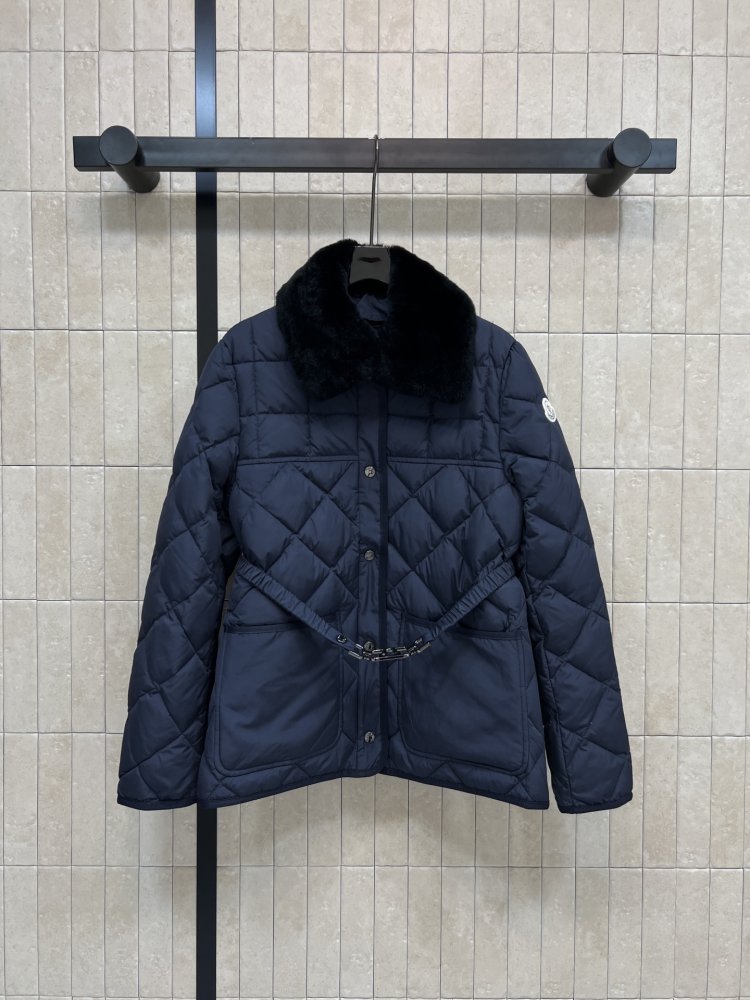 Куртка пуховик женская