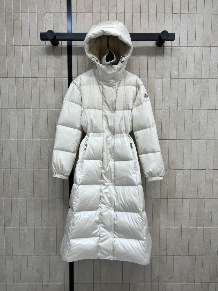 Куртка пуховик женская