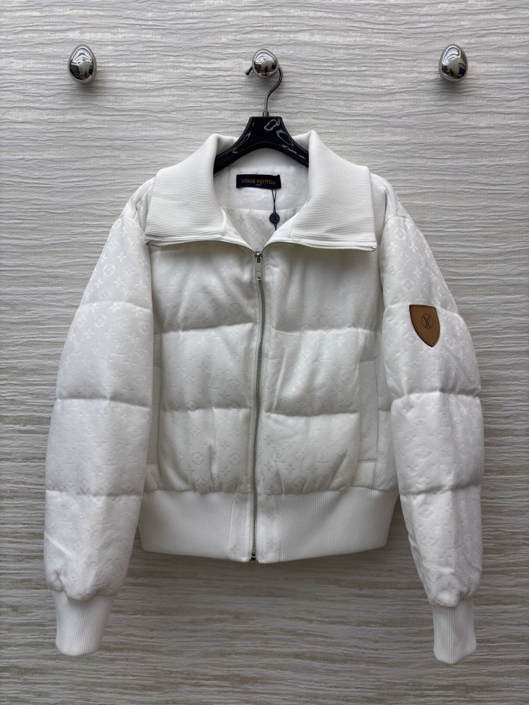 Куртка пуховик жіноча