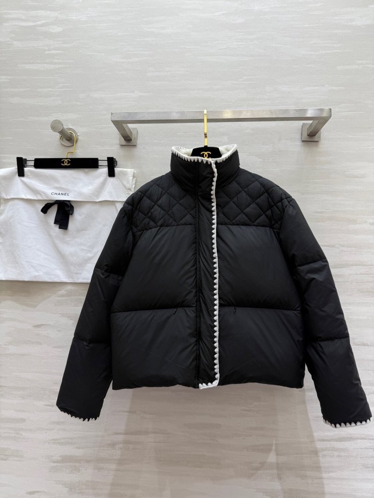 Куртка пуховик жіноча