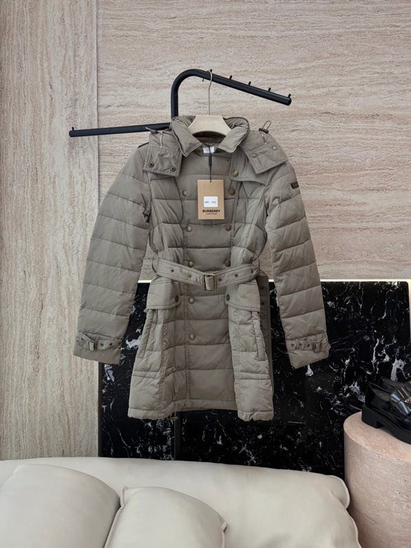 Куртка пуховик жіноча