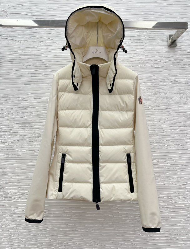 Куртка пуховик женская