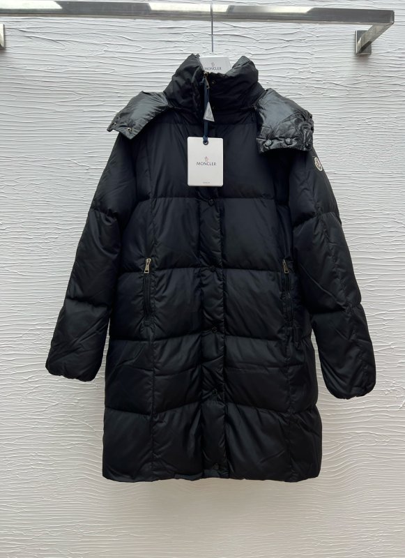 Куртка пуховик женская